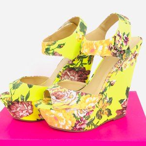 MADISON BY SHOE DAZZLE YELLOW FLORAL WEDGE SANDAL SZ 7